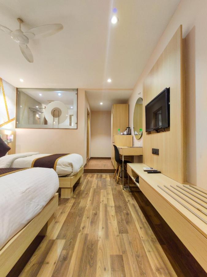 Hotel Sadbhav Villa Surat Luaran gambar